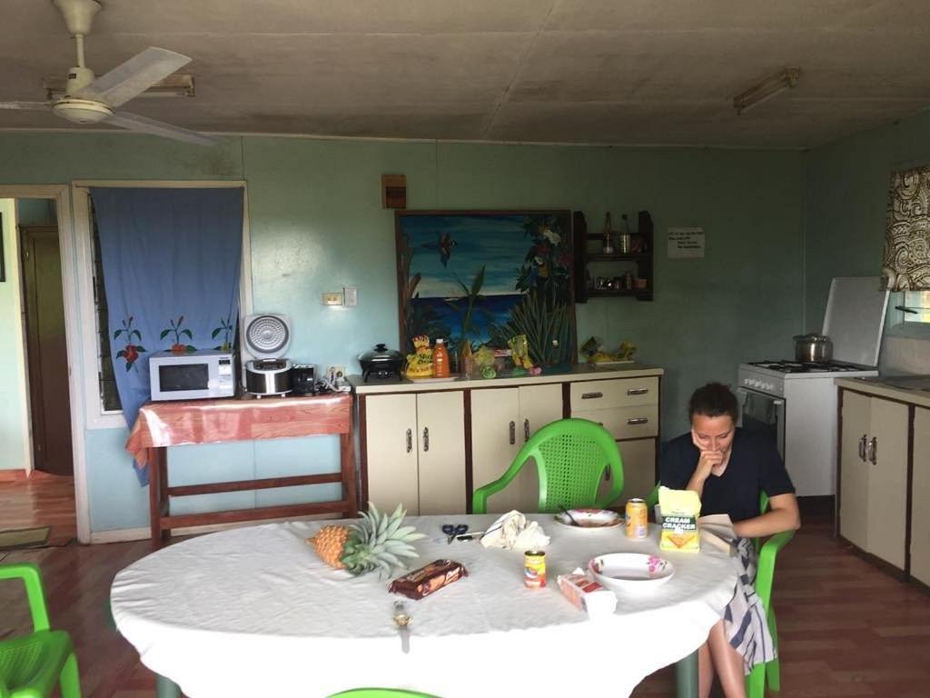 Rekona Lodge Gizo Bagian luar foto